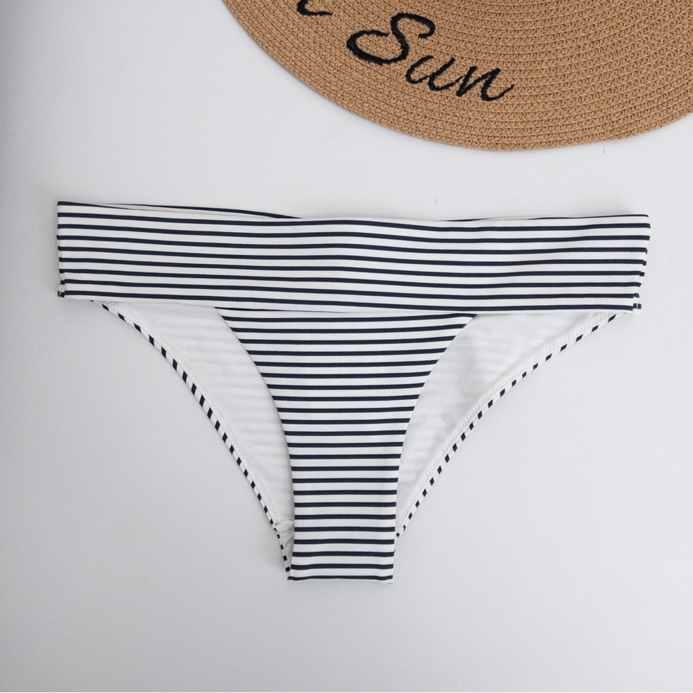 H&M . Striped Bikini Bottom - Picture 2 of 5